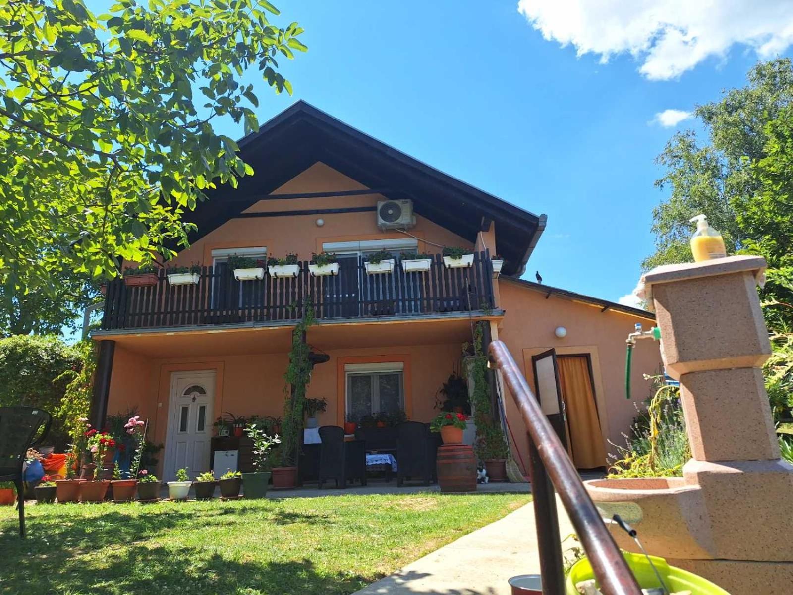 Guest House Jevtovic Sremski Karlovci Exterior photo